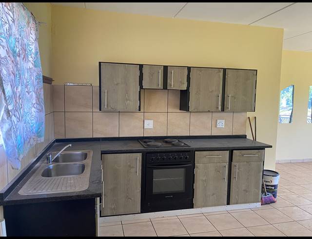 2 BEDROOM SECTIONAL TITLE FOR SALE IN RAVENSWOOD